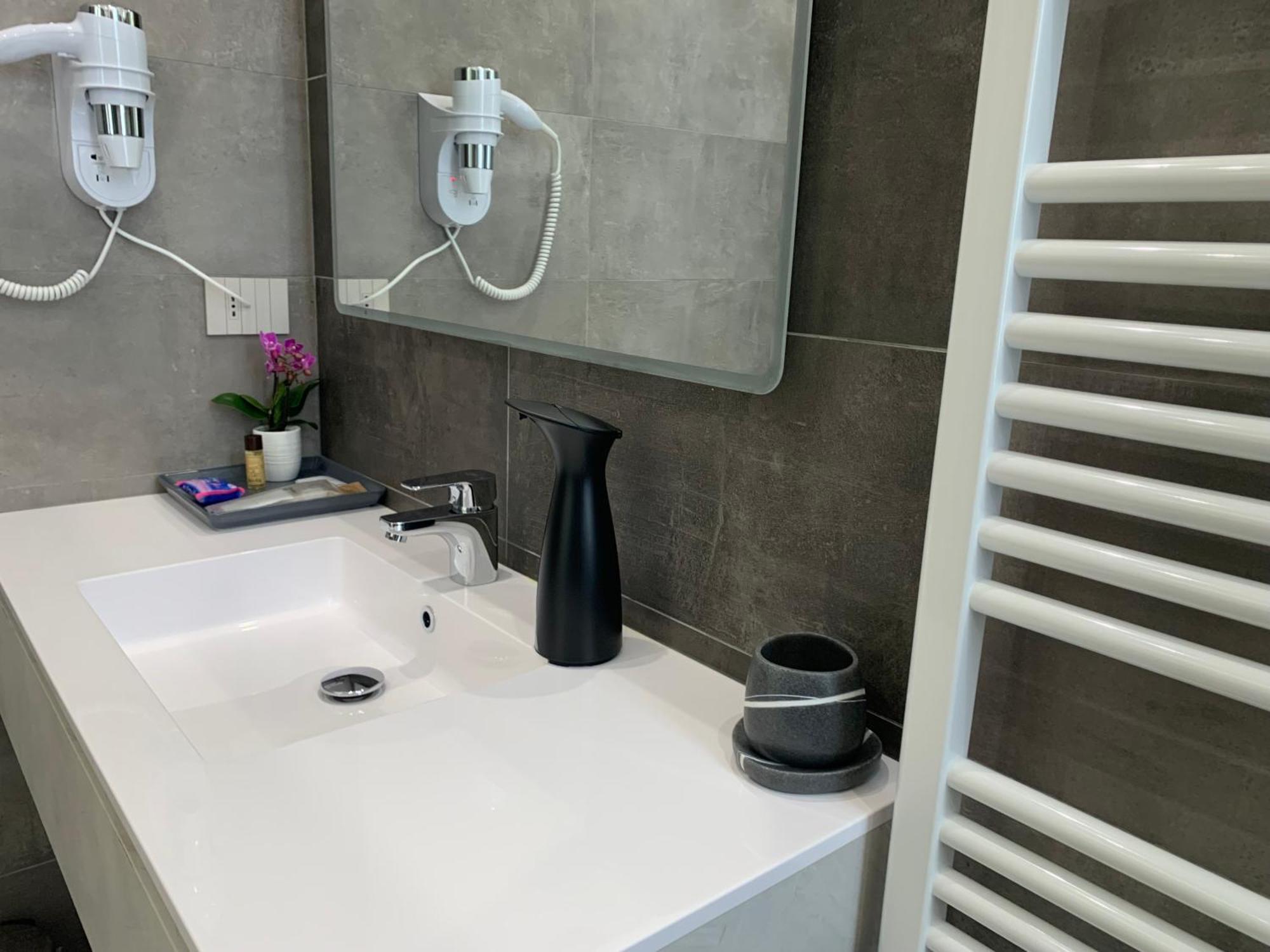 Ripa150 - Smart Apartament Milano - Prada Bocconi Ieo Ied Forum Assago Navigli Duomo15Min Eksteriør bilde